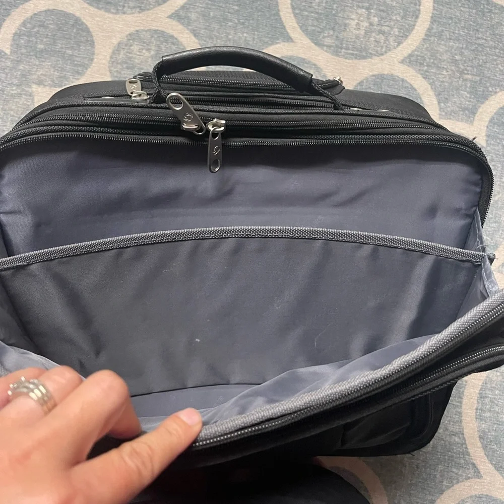 Samsonite wheeled briefcase/carry on luggage